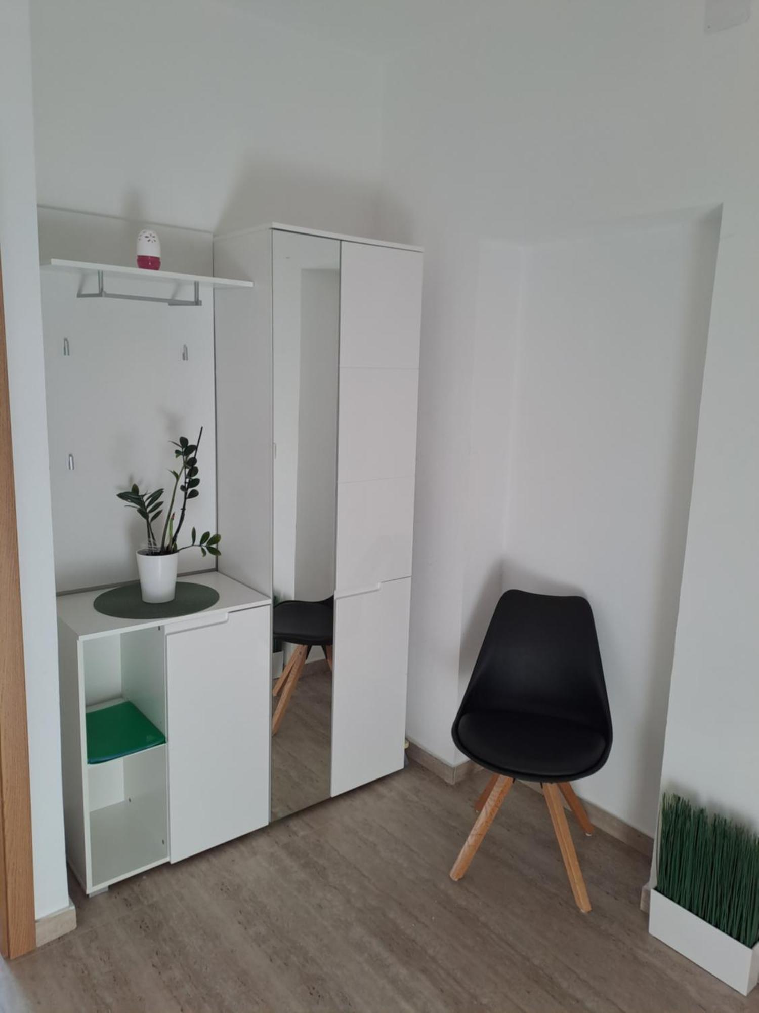 Yulia Apartman Pula Exteriör bild